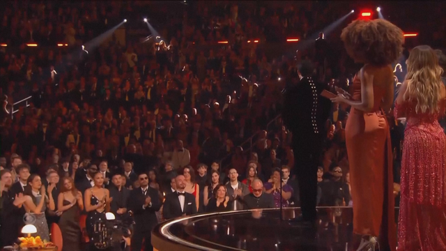 Bad Bunny liên tục vang danh trong giới âm nhạc toàn cầu- Ảnh 3.