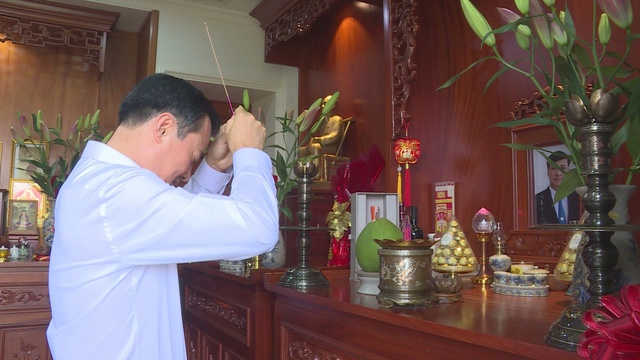 Lãnh đạo TP. Hồ Chí Minh thăm, chúc Tết các đồng chí nguyên lãnh đạo Thành phố dịp Xuân Bính Ngọ - Ảnh 5.