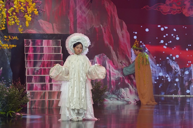 Helen Vũ hoá thân thành "Mây Trắng" trong Vườn Âm Nhạc “Đất trời mùa Xuân” - Ảnh 2.