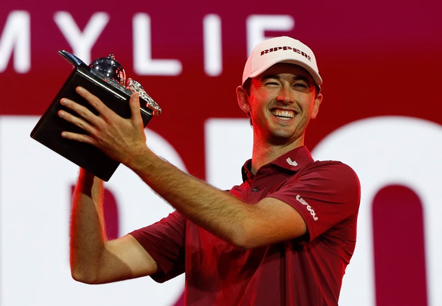 Elvis Smylie vô địch LIV Golf Riyadh (Ảnh: Reuters) - Ảnh 1.