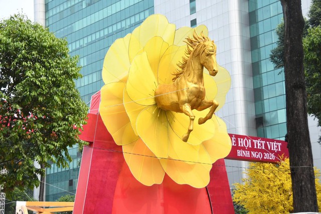 Mãn nhãn với loạt linh vật ngựa Bính Ngọ 2026 độc đáo khắp 3 miền - Ảnh 12.