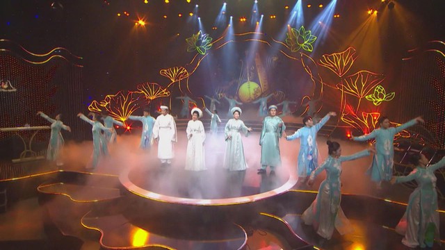 Giữ "lửa" vọng cổ giữa lòng đô thị: Hành trình mới của nghệ thuật cải lương- Ảnh 5. Giữ "lửa" vọng cổ giữa lòng đô thị: Hành trình mới của nghệ thuật cải lương- Ảnh 5.