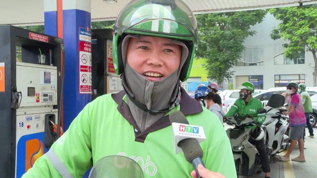 Giá xăng dầu biến động: Người dân và doanh nghiệp tính toán lại chi phí - Ảnh 3.