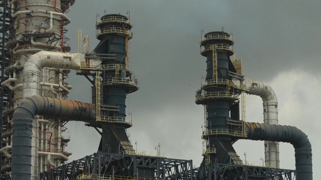 Đề xuất giải phóng lượng dầu dự trữ lớn nhất lịch sử - Ảnh 1.