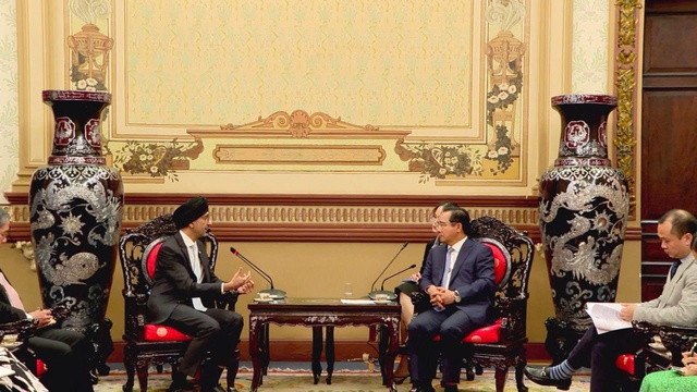 Chủ tịch UBND TP. Hồ Chí Minh Nguyễn Văn Được tiếp Đại sứ Singapore tại Việt Nam - Ảnh 1.