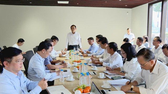 Bí thư Thành ủy TP. Hồ Chí Minh kiểm tra thực địa các dự án tại Trường đua Phú Thọ. - Ảnh 3.