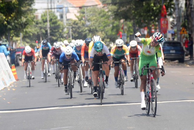 Xe đạp nữ Việt Nam tích cực hướng đến ASIAD 2026 Nagoya - Ảnh 2.