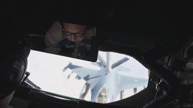 Thời sự trưa HTV ngày 13/3/2026 I Iran không có kế hoạch đóng cửa eo biển Hormuz - Ảnh 3.