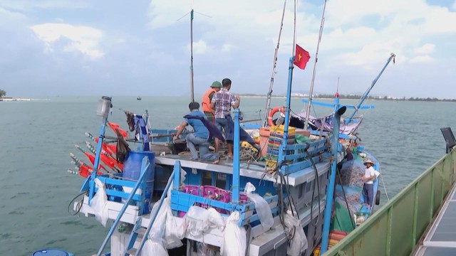 Ngư dân TP. Hồ Chí Minh nâng cao ý thức chấp hành quy định IUU khi vươn khơi - Ảnh 2.