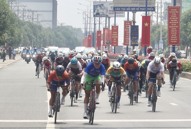UCI Biwase Cup 2026: Nguyễn Thị Thật giành Áo xanh chung cuộc- Ảnh 1.