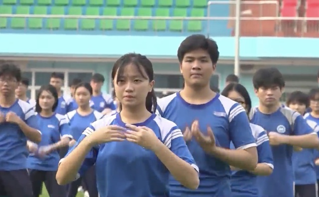 Đồng diễn võ nhạc Taekwondo chào mừng 80 năm Ngày Thể thao Việt Nam- Ảnh 1. Đồng diễn võ nhạc Taekwondo chào mừng 80 năm Ngày Thể thao Việt Nam- Ảnh 1.