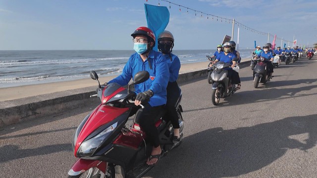 60 Giây ngày 14/3/2026 | TP. Hồ Chí Minh đảm bảo tuyên truyền thông tin bầu cử đến từng người dân xã ven biển - Ảnh 2.