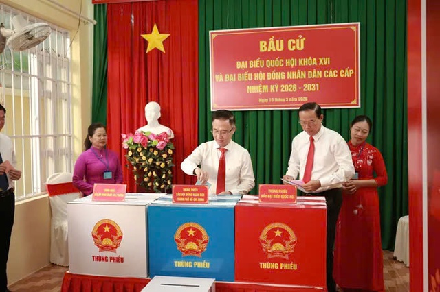 Rộn ràng “Ngày hội non sông” trên thành phố mang tên Bác - Ảnh 16.