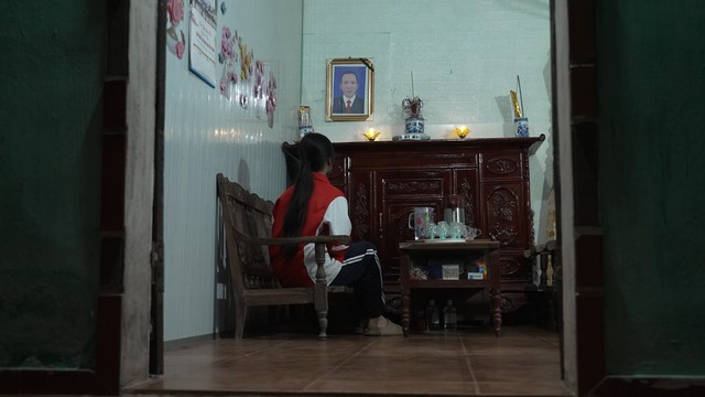 Mái ấm gia đình Việt: Minh Phương không cho phép mình yếu đuối sau khi mất cha - Ảnh 1.