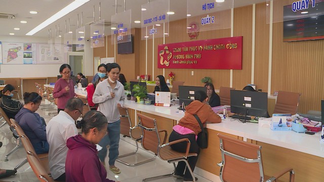 Phường Bình Phú nâng cao hiệu quả quản lý nhà nước, phục vụ người dân - Ảnh 3.