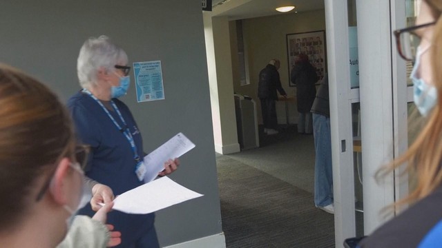 Anh ghi nhận thêm trường hợp viêm màng não- Ảnh 2.