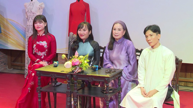 Áo dài Việt - Di sản dân tộc, hội nhập quốc tế- Ảnh 2.