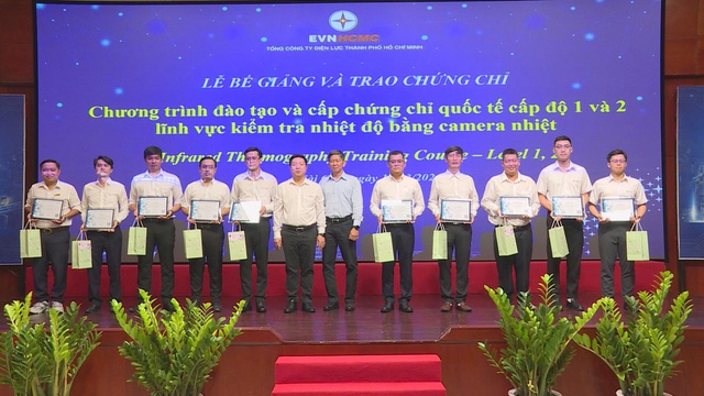 Thời sự trưa HTV ngày 19/3/2026 I Lãnh đạo Thành phố dâng hương tưởng nhớ mẹ Việt Nam Anh hùng- Ảnh 2.