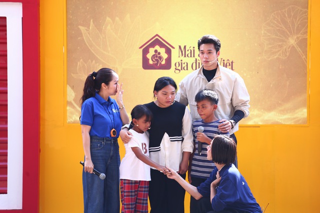 "Mái ấm gia đình Việt" khởi quay ngày đầu tiên tại Đăk Lăk - Ảnh 4. "Mái ấm gia đình Việt" khởi quay ngày đầu tiên tại Đăk Lăk - Ảnh 4.