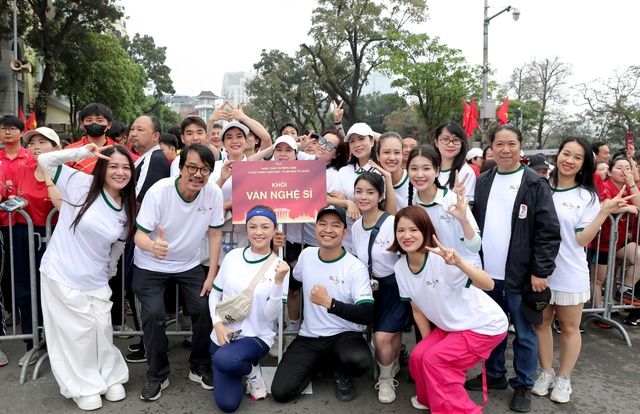Hơn 15.000 người tham gia Ngày chạy Olympic 2026 tại Hà Nội, lan tỏa phong trào rèn luyện toàn dân - Ảnh 10.