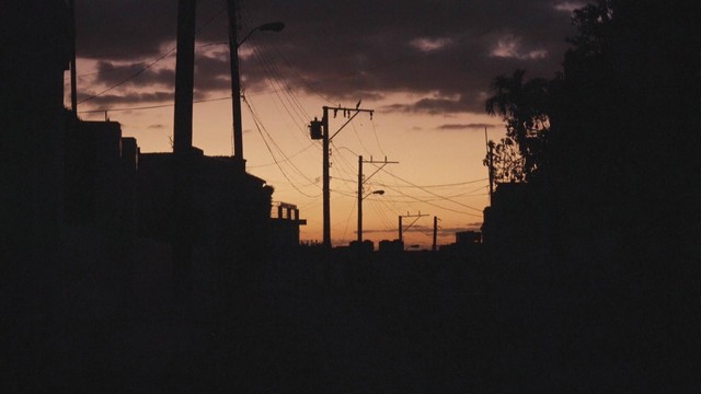 Cuba nỗ lực không phục lưới điện quốc gia - Ảnh 1.