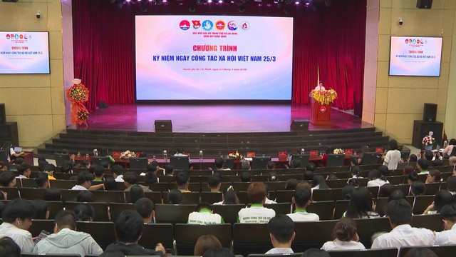 Tôn vinh vai trò công tác xã hội trong hệ thống an sinh tại TP. Hồ Chí Minh - Ảnh 2.