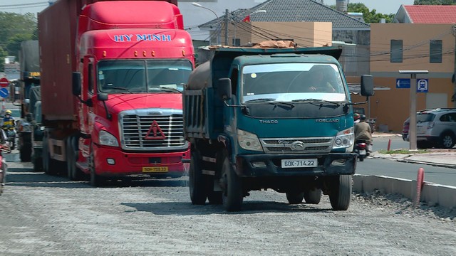 Đẩy nhanh tiến độ hoàn thiện dự án đường Hoàng Hữu Nam sau 10 năm triển khai - Ảnh 3.