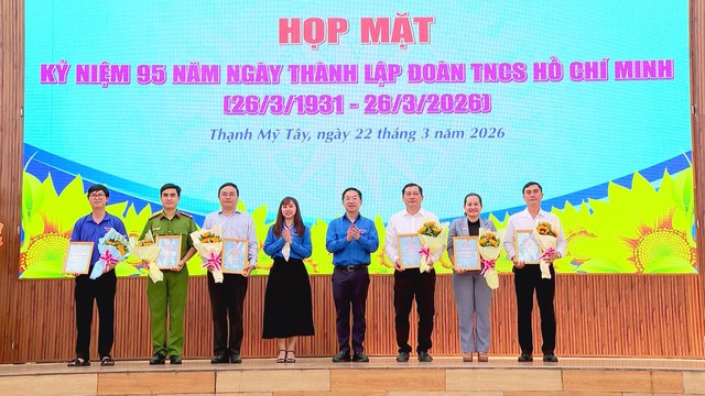 Phường Thạnh Mỹ Tây phát huy vai trò thanh niên trong xây dựng địa phương - Ảnh 4.