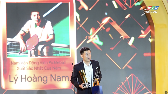 Sophia Phương Anh lập cú ăn ba tại Gala Vietnam Pickleball Awards 2025 - Ảnh 1.