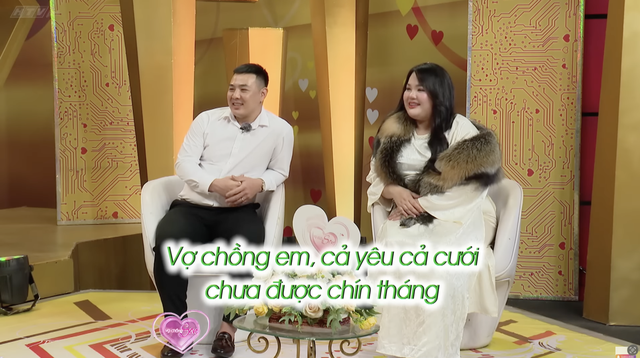 Vợ chồng son: Đám cưới bị tạt mắm tôm và câu nói xé lòng của cậu con trai 10 tuổi - Ảnh 1.