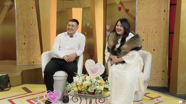 Vợ chồng son: Đám cưới bị tạt mắm tôm và câu nói xé lòng của cậu con trai 10 tuổi - Ảnh 2.