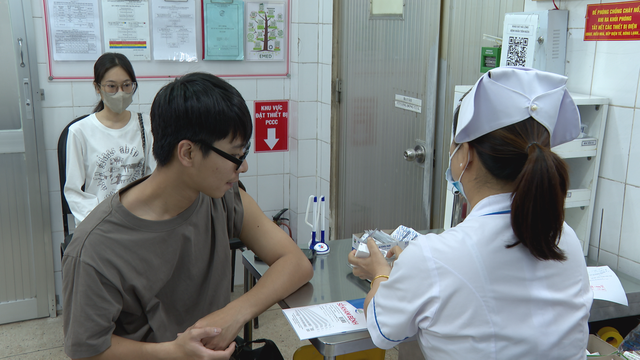 Chủ động phòng ngừa viêm não mô cầu trong mùa dịch- Ảnh 4. Chủ động phòng ngừa viêm não mô cầu trong mùa dịch- Ảnh 4.