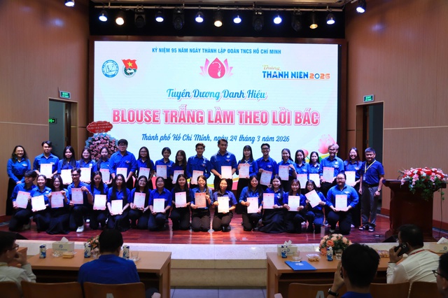 Đại học Y Dược TP. Hồ Chí Minh tuyên dương danh hiệu “Blouse trắng làm theo lời Bác” - Ảnh 4.