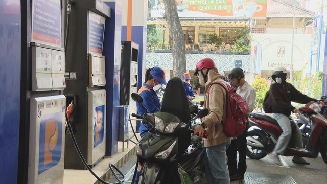 Thời sự HTV ngày 27/3/2026 | TP. Hồ Chí Minh sẵn sàng cho việc chuyển đổi xăng sinh học E10 - Ảnh 1.