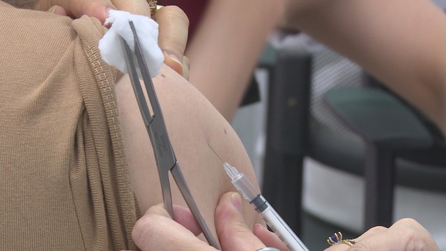 Ca mắc viêm não mô cầu gia tăng: Cần hiểu đúng về vắc-xin để phòng bệnh toàn diện - Ảnh 4.