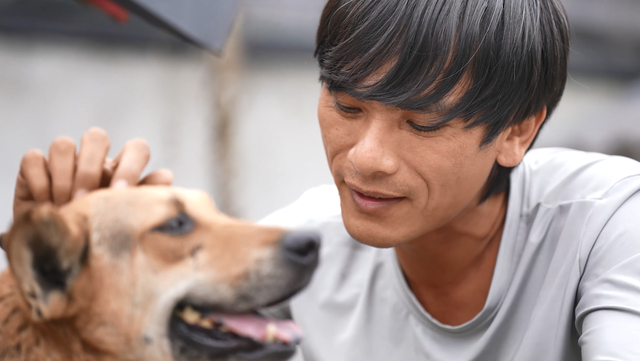 Người chung quanh ta - Tập 21: Sân nhà nhiều chó, nơi những sinh linh bé nhỏ được yêu thương - Ảnh 1.