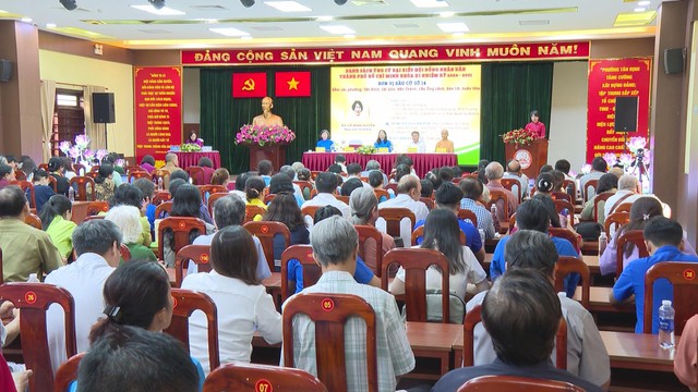 Cử tri phường Tân Định tiếp xúc ứng cử viên đại biểu HĐND Thành phố khóa XI - Ảnh 4.