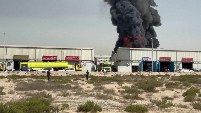 Qatarenergy dừng hoạt động sau các đợt không kích từ Iran - Ảnh 3.