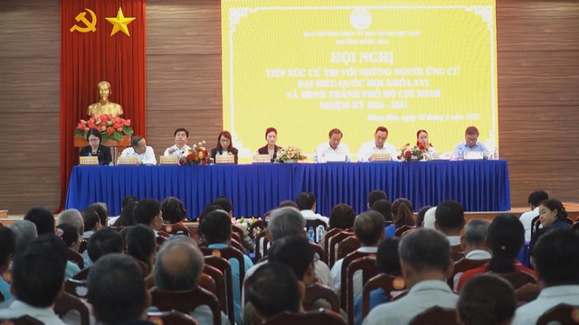 Cử tri phường Đông Hòa tiếp xúc ứng cử viên đại biểu Quốc hội khóa XVI và HĐND Thành phố nhiệm kỳ 2026 - 2031 - Ảnh 4.