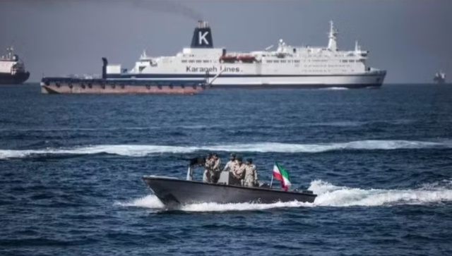 Bốn quốc gia bàn phương án mở lại Eo biển Hormuz  - Ảnh 1.