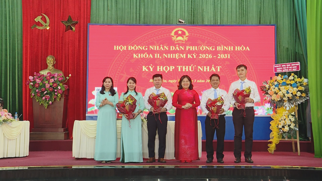 Hội đồng Nhân dân phường Bình Hòa khóa II bắt đầu nhiệm kỳ với nhiều kỳ vọng- Ảnh 2.