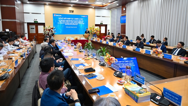 MobiFone và Sun Edu ký kết hợp tác chiến lược phát triển nguồn nhân lực công nghệ số - Ảnh 1.