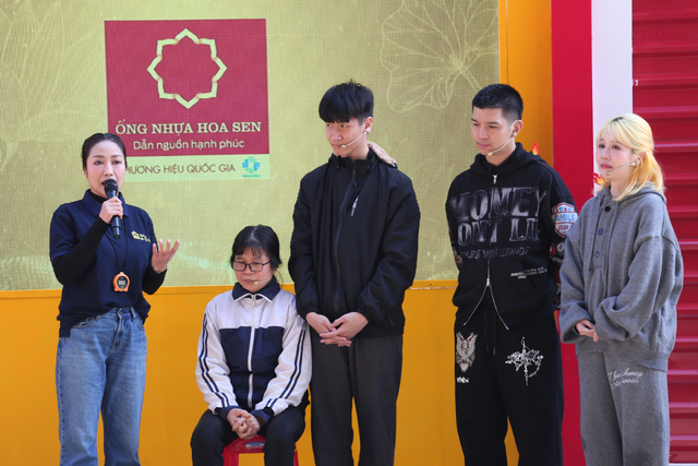 Tuổi 17, Bá Phát làm chỗ dựa cho mẹ và bà mù lòa - Mái ấm gia đình Việt- Ảnh 11.