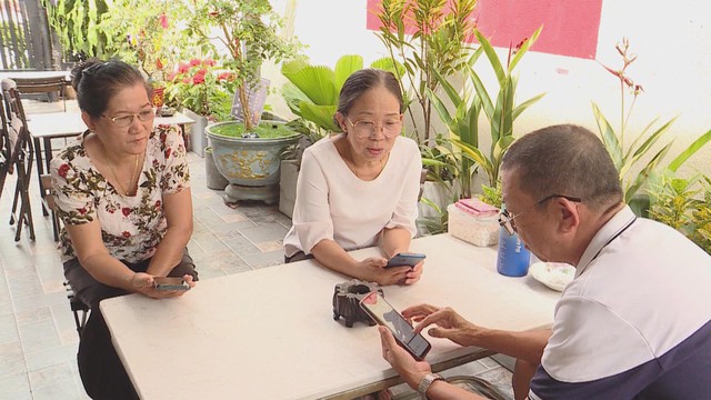 Phường Phú An đẩy mạnh chuyển đổi số, tạo thuận lợi cho cử tri trước ngày bầu cử- Ảnh 3.