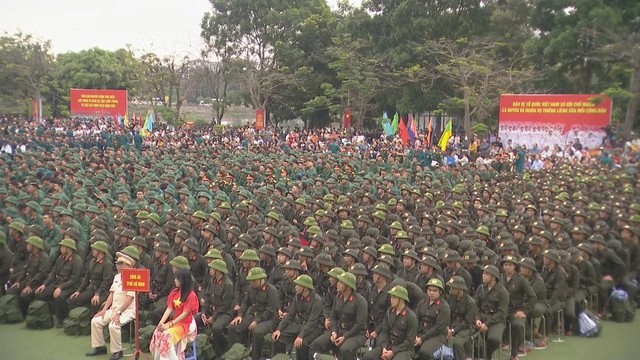 Sôi nổi ngày hội giao nhận quân 2026: Khí thế tuổi trẻ lan toả khắp TP. Hồ Chí Minh- Ảnh 3. Sôi nổi ngày hội giao nhận quân 2026: Khí thế tuổi trẻ lan toả khắp TP. Hồ Chí Minh- Ảnh 3.