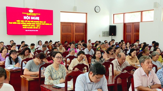 Ứng cử viên HĐND TP. Hồ Chí Minh đơn vị số 17 tiếp xúc cử tri, cam kết hành động vì đời sống người dân - Ảnh 5.