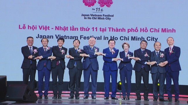 Khai mạc Lễ hội Việt – Nhật lần thứ 11: “Liên minh hoa anh đào – hoa sen” thắt chặt tình hữu nghị - Ảnh 1.