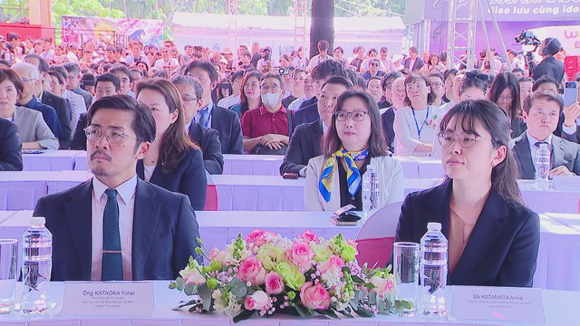 Khai mạc Lễ hội Việt – Nhật lần thứ 11: “Liên minh hoa anh đào – hoa sen” thắt chặt tình hữu nghị - Ảnh 3.