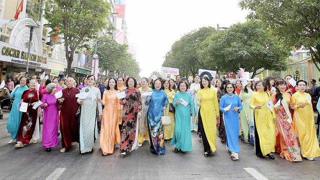 Lễ hội Áo dài TP. Hồ Chí Minh 2026: Hơn 50.000 người tham gia đồng diễn dân vũ - Ảnh 1.