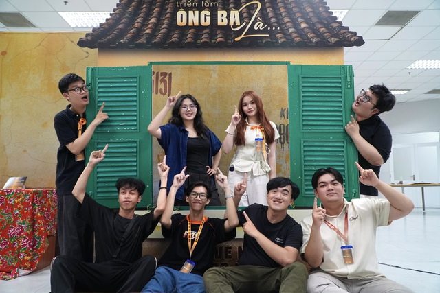 “Ông Bà là…”: Triển lãm đa giác quan giúp người trẻ chạm lại ký ức gia đình - Ảnh 9.